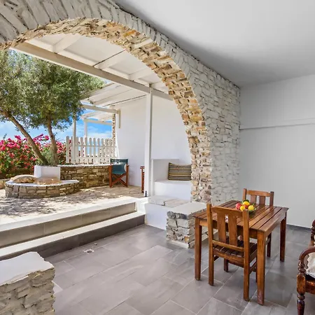 Salty Wind Antiparos And Apartment Agios Georgios (Antiparos)