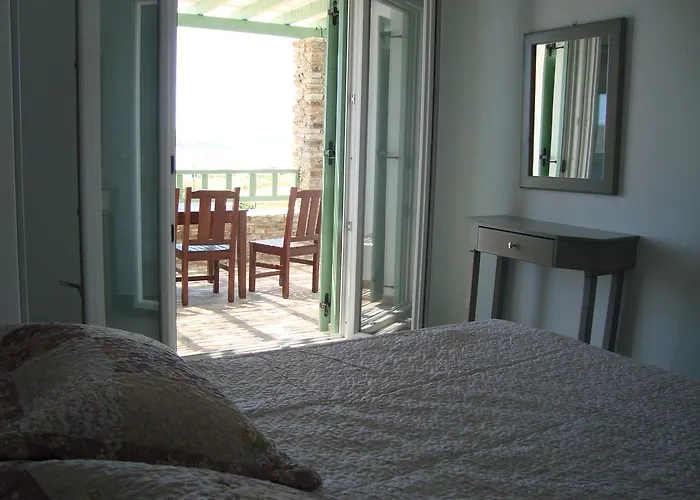 Salty Wind Antiparos Apartments And Studios