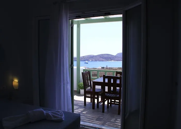 Salty Wind Antiparos Apartments And Studios